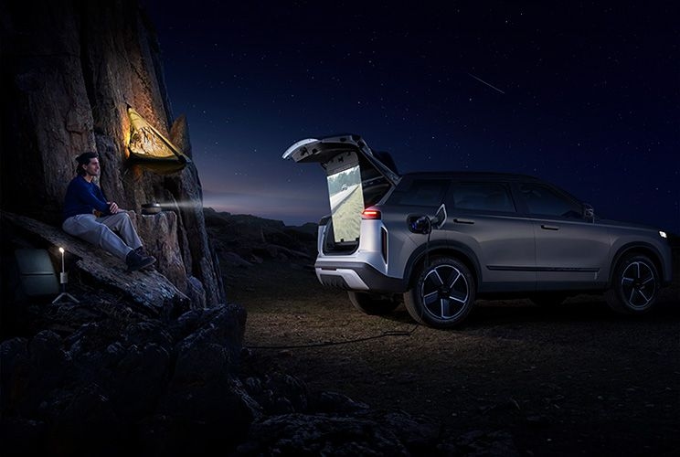 PORTABLE PROJECTOR SCREEN